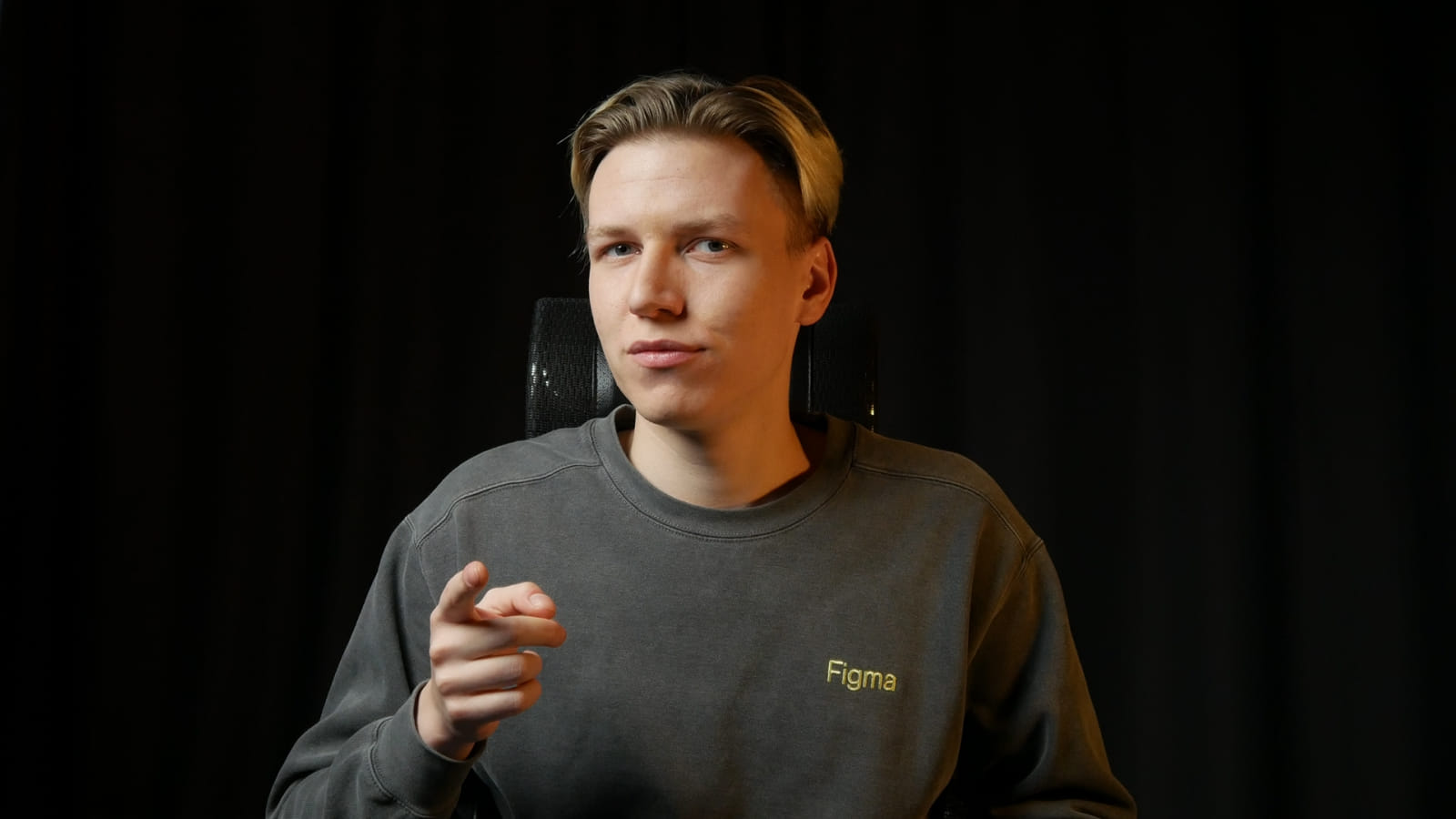 Фото Никиты, которое будет использоваться для изменения цвета с помощью AI